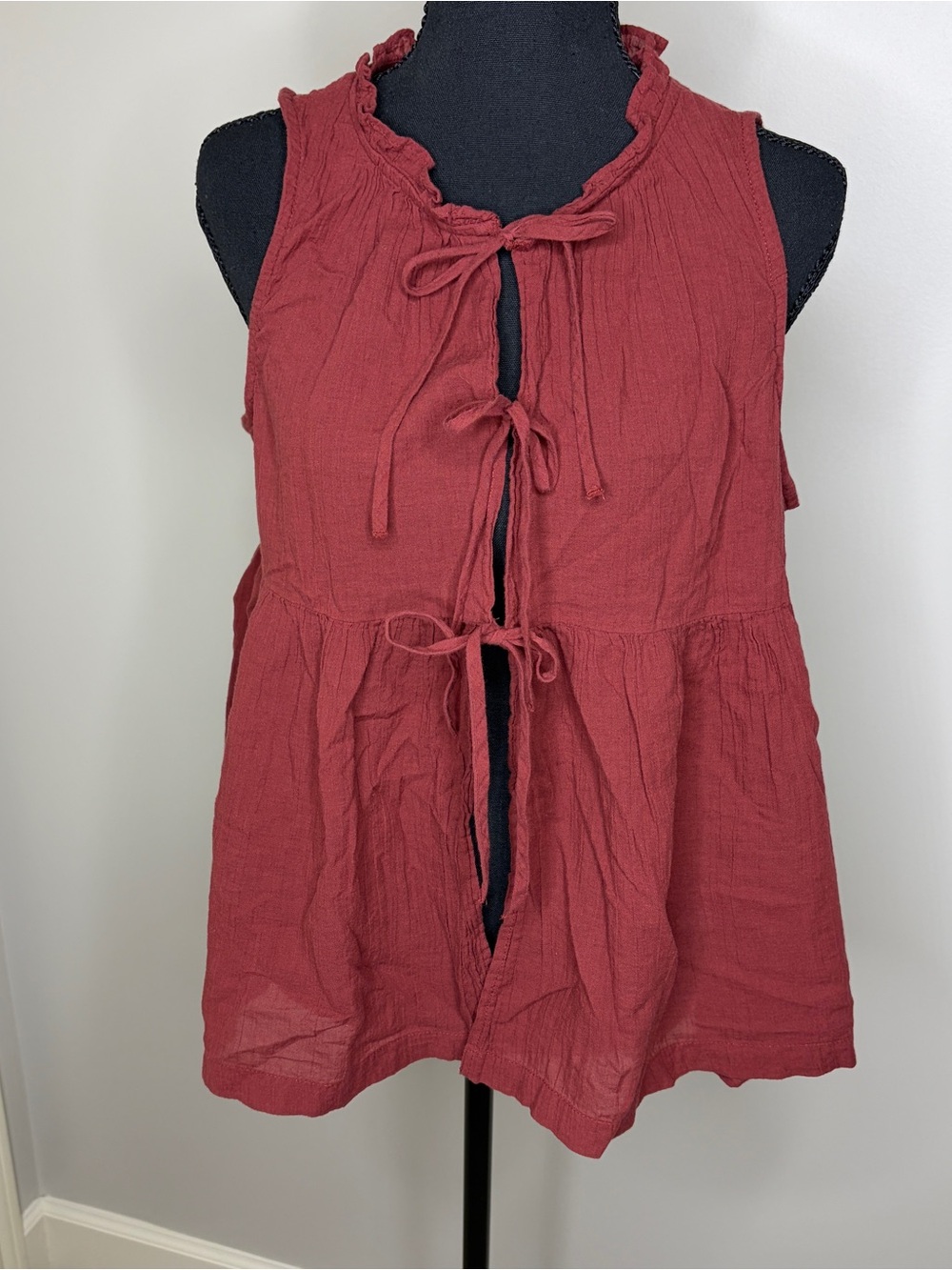 Sleeveless Tie-Front Peplum Top Maroon Medium